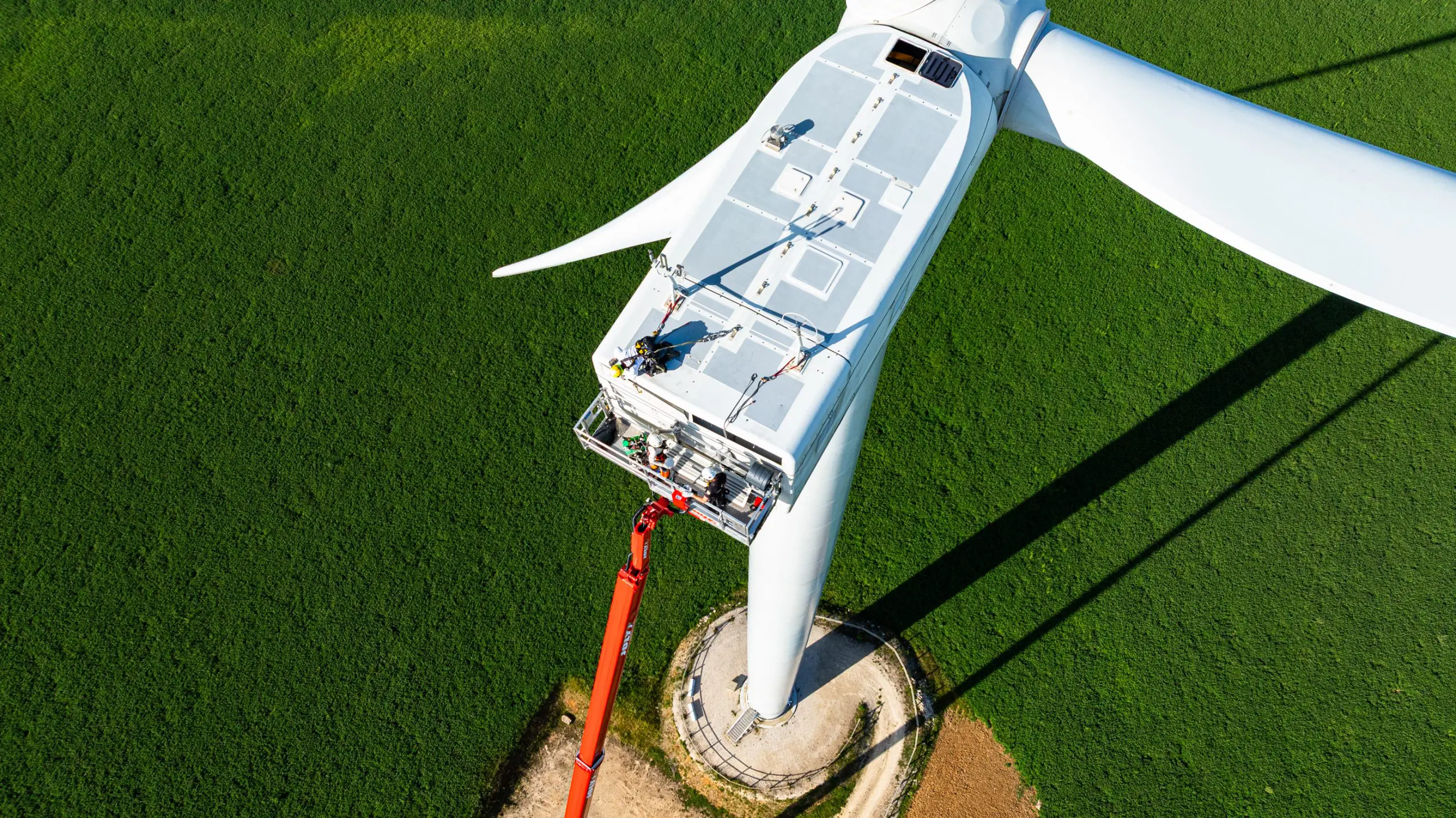 location avec opérateur nacelle 100m ruthmann t1000 hf