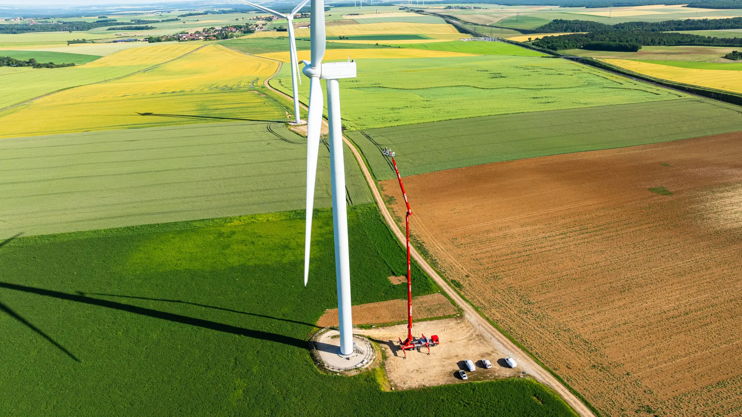 location avec opérateur nacelle 100m ruthmann t1000 hf