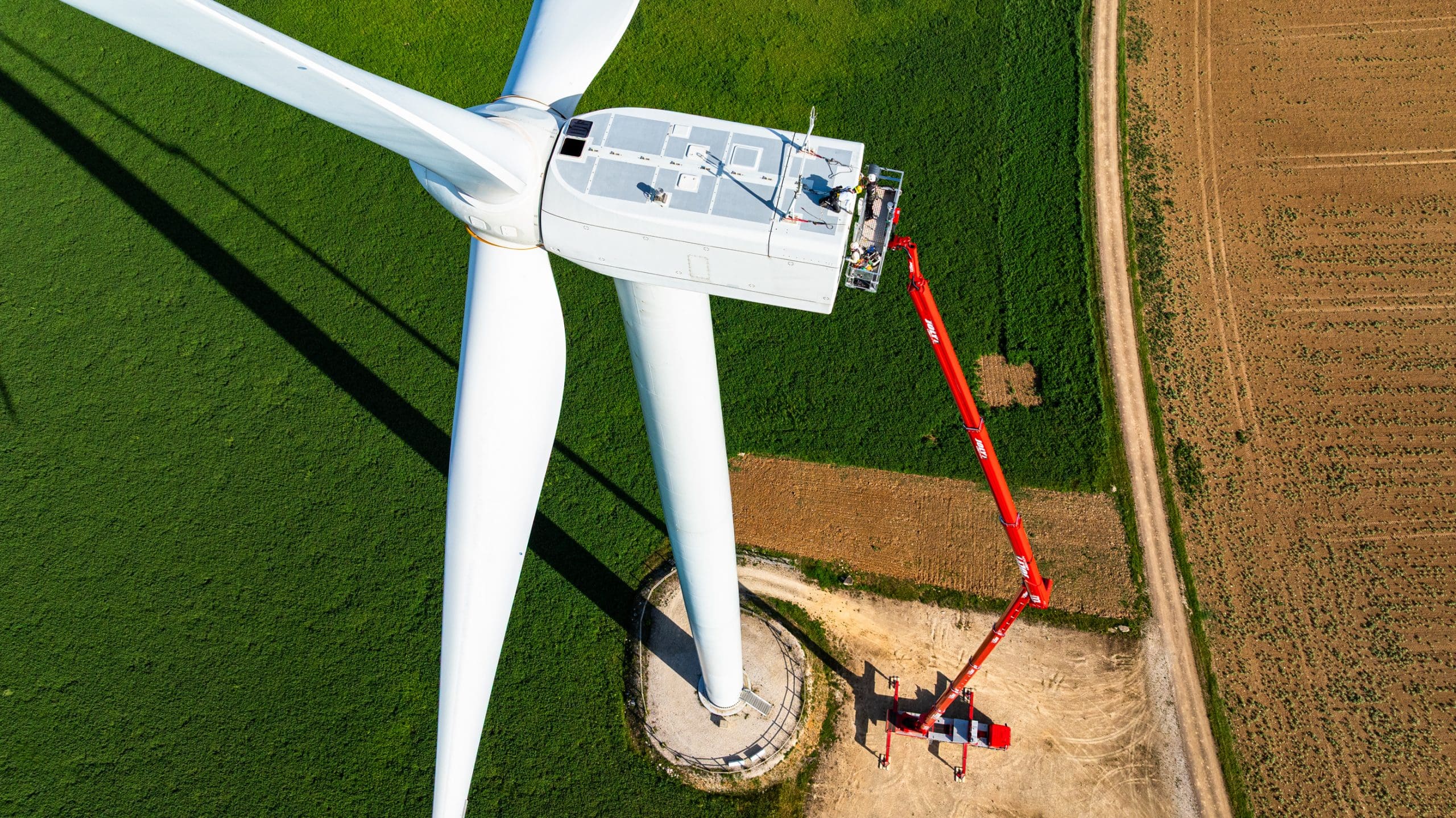100-meter aerial work platform rental